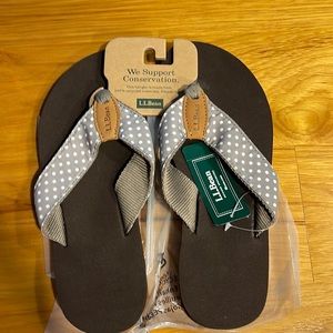 LL bean flip flops